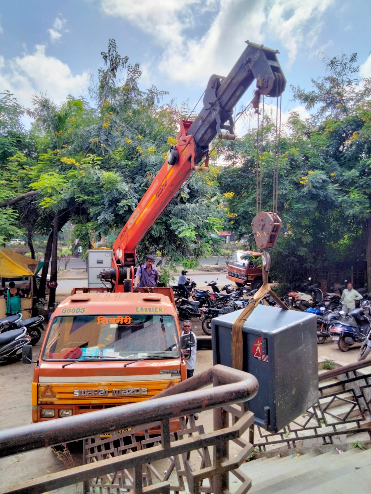 Professional packers and movers team