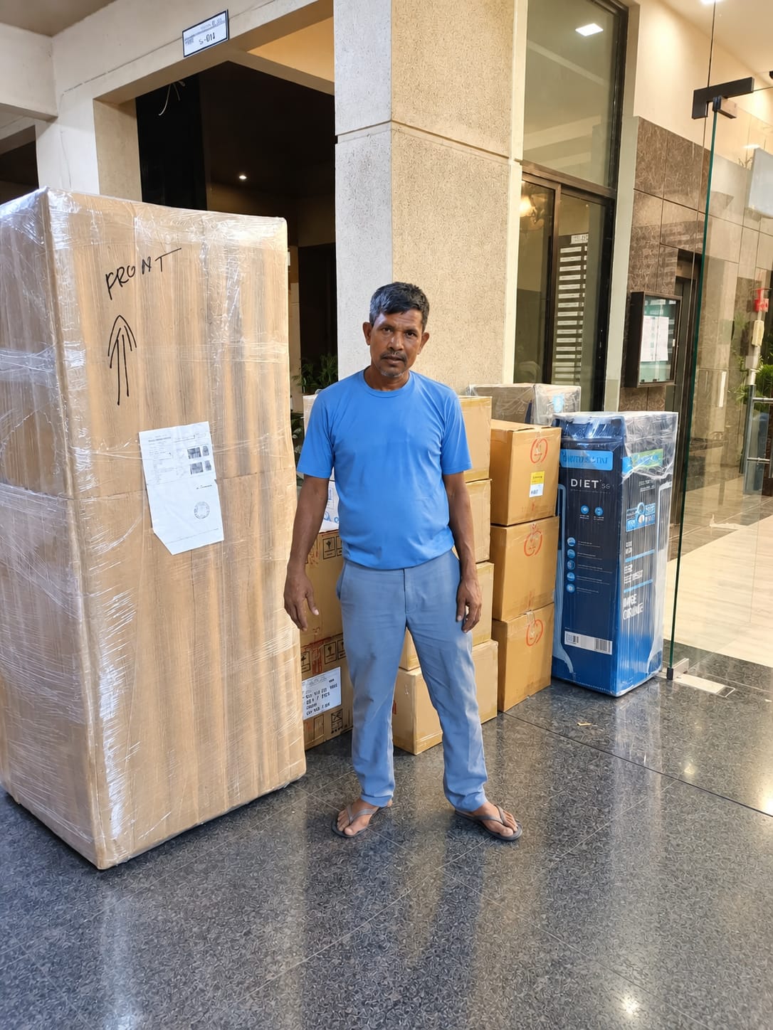 Professional packers and movers team