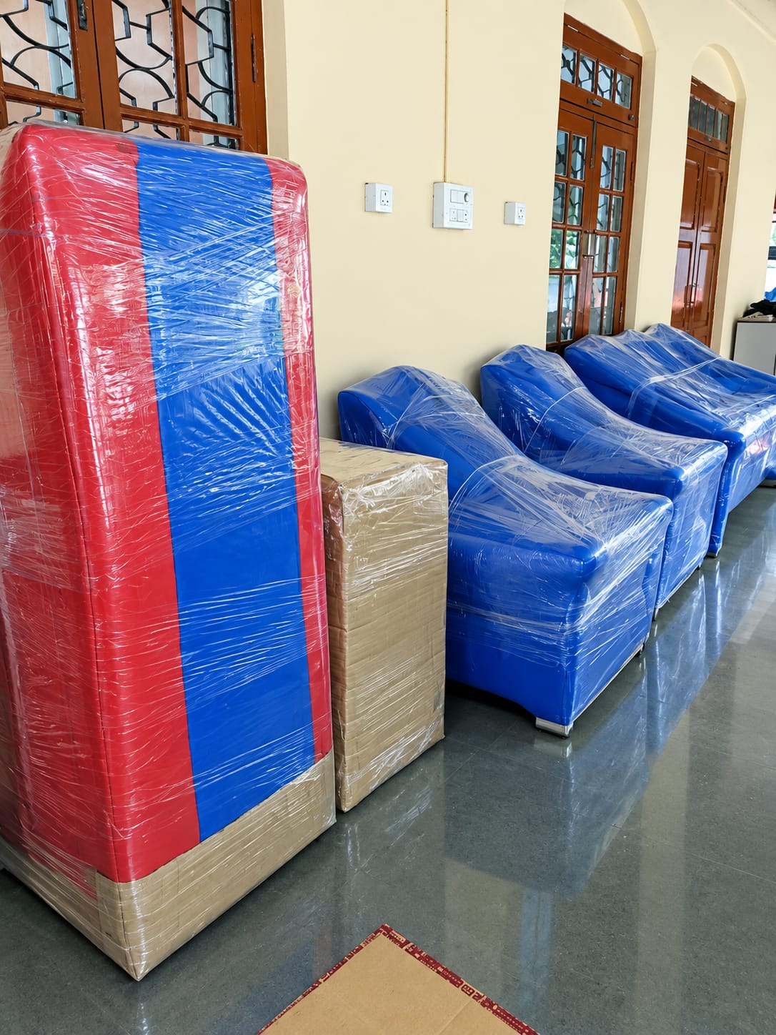 Professional packers and movers team